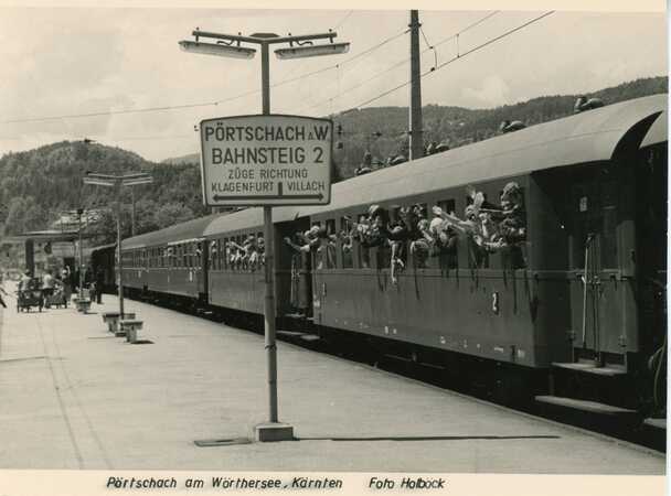 Viel Bewegung am Bahnhof Pörtschach a.W. (Foto Holböck)